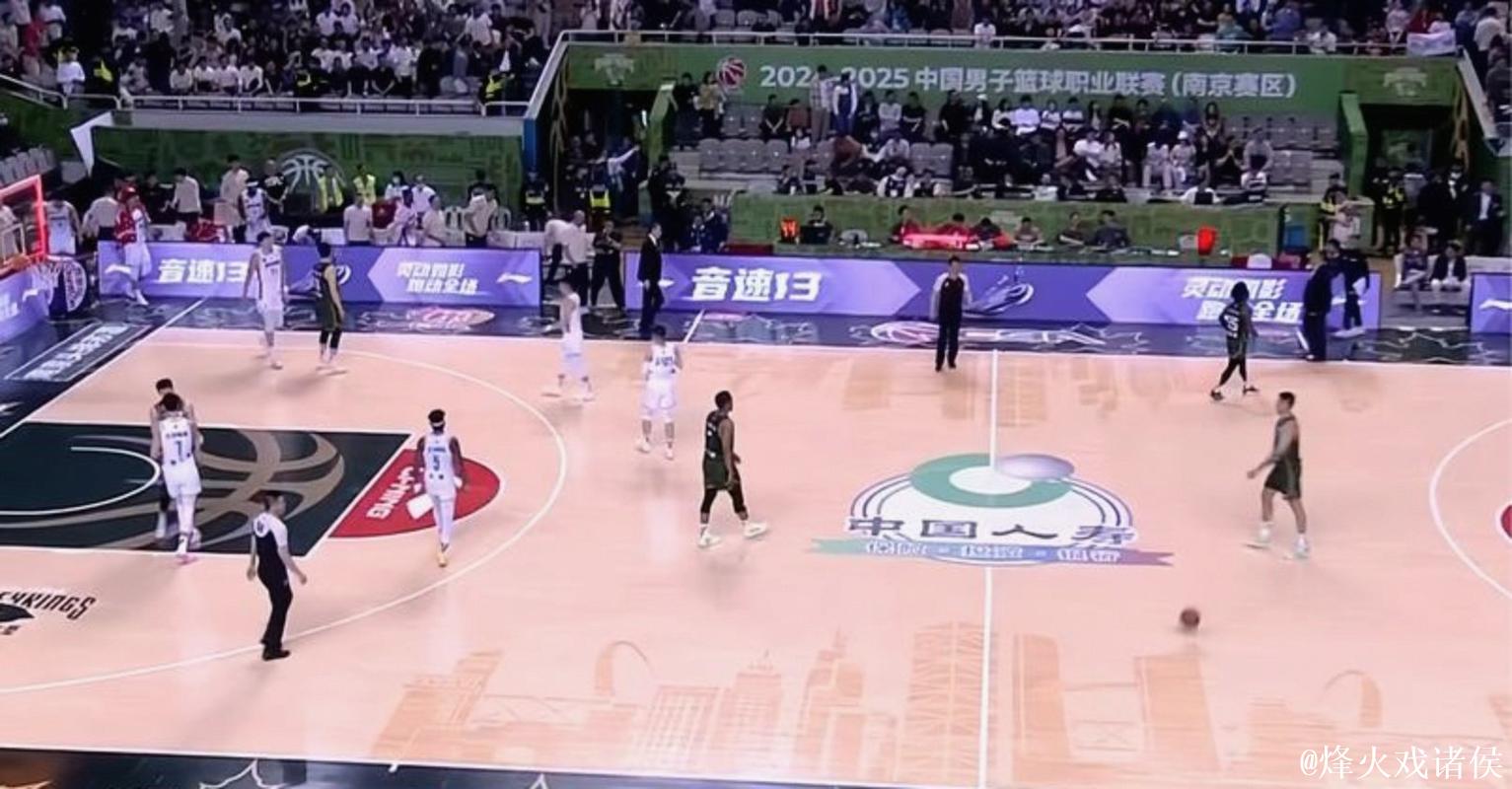 北京男篮与所罗门达成签约协议 2米08蓝领内线 北京男篮与所罗门达成签约协议 2米08蓝领内线